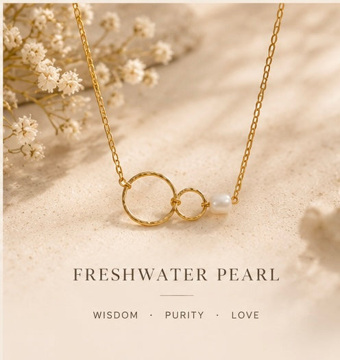 Alma Necklace